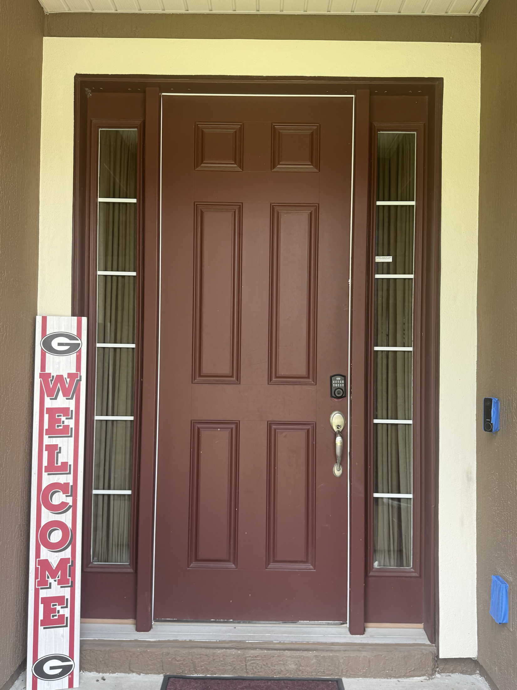 Residential painting project 39 (Before)